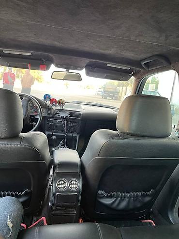 124 bufer: BMW 5 series: 2.5 l | 1995 il Sedan — 9