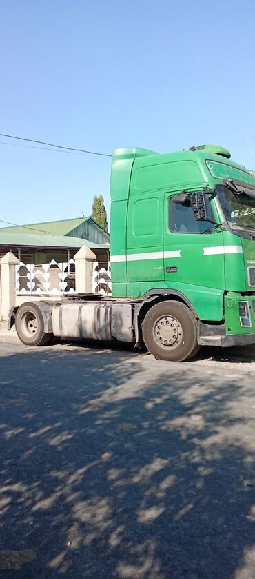 автомойка оборудование: Вольво fh13,d13дизель, левый руль, сиделный тягач,цена25000доллар