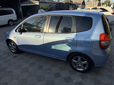Honda Jazz: 2002 г., 1.3 л, Механика, Бензин, Хэтчбэк at lalafo.kg — 6 Honda Jazz: 2002 г., 1.3 л, Механика, Бензин, Хэтчбэк — 6