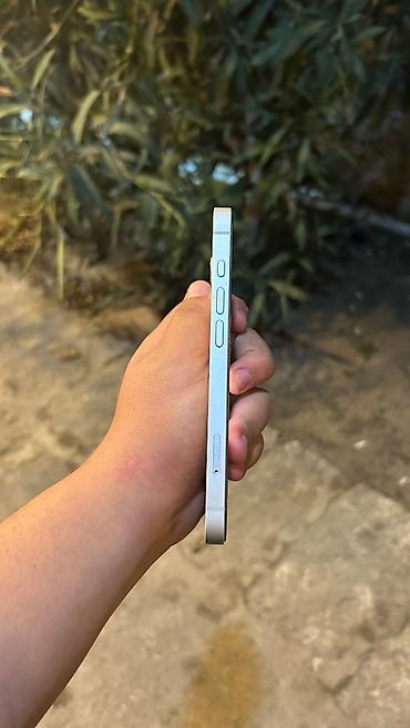 iphone 16e qiyməti: IPhone 16e, Ağ, Zəmanət — 4