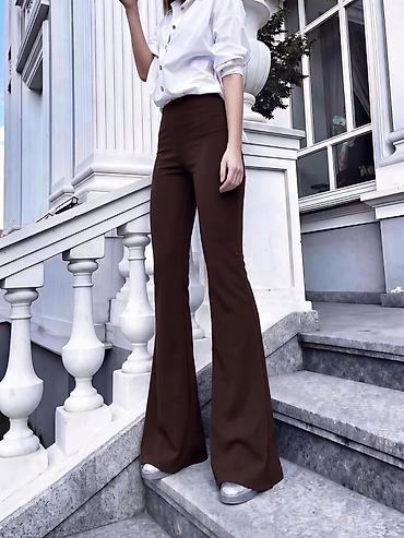 pantalone mona: Ženske pantalone sa zvonastim nogavicama
1800 din ili dve za 3200din — 2