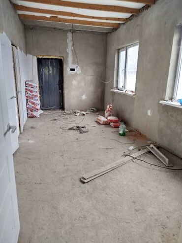 дом на ошском рынке: Дом, 100 м², 4 комнаты, Собственник, ПСО (под самоотделку)