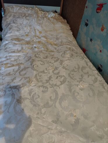 Örtüklər: Yataq üçün Yeni Qaşlı rəng - Bej Yataq örtüyü — 3