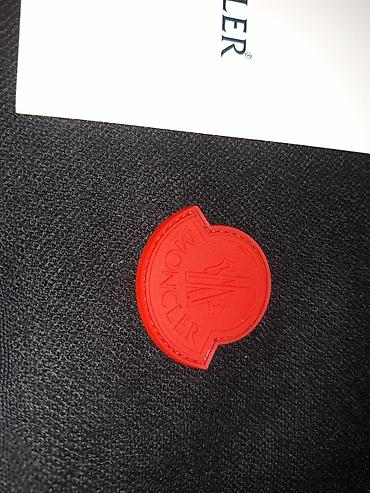 Kape i aksesoari: Moncler, One size, bоја - Crna — 16