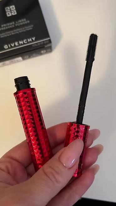 Göz kölgələri: Givenchy Noir Couture volume Mascara lalafo.az -da — 3 Göz kölgələri: Givenchy Noir Couture volume Mascara — 3