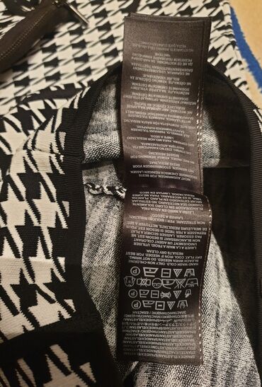 Haljine: Guess XS (EU 34), bоја - Crna, Koktel, klub, Na bretele — 9