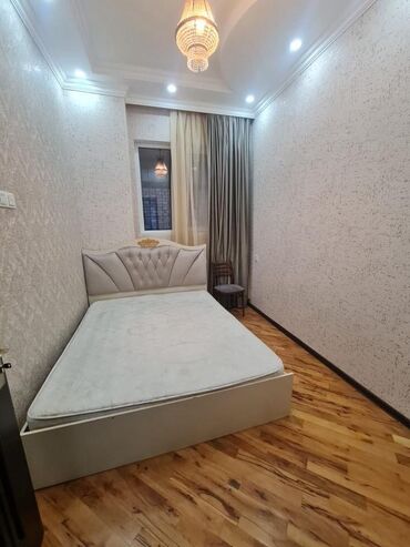 1 комнатная квартира в баку: İnşaatçılar metrosuna 5-10 dəqiqə uzaqlıqda bina evinə 1 nəfər otaq