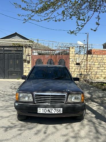 mercedes 180 b: Mercedes-Benz 190 (W201): 2 l | 1991 il Sedan — 1