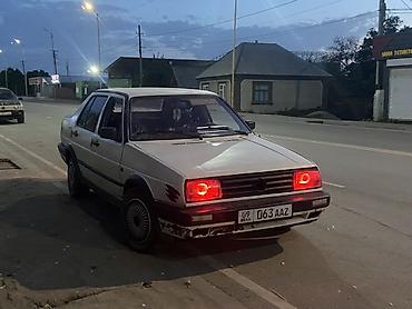 раф читири: Volkswagen Jetta: 1990 г., 1.8 л, Механика, Бензин, Седан — 1