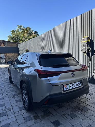 электро машины: Lexus UX: 2022 г., Автомат, Электромобиль — 4