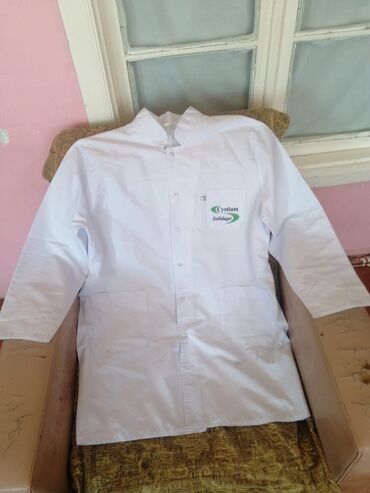 Tibbi geyim: Salam aleykum Kişi ve Qadin ücün az geyinilmiş tibbi xalatlar satiram -da lalafo.az — 19 Tibbi geyim: Salam aleykum Kişi ve Qadin ücün az geyinilmiş tibbi xalatlar satiram — 19