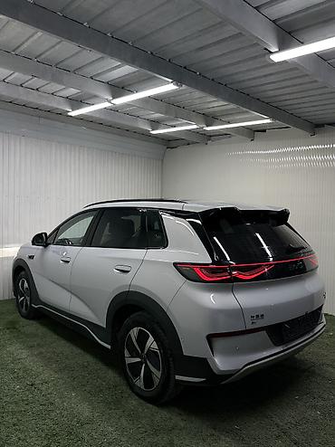 батарея лиф: BYD Sea Lion 05: 2025 г., 0.1 л, Автомат, Электромобиль, Кроссовер — 6