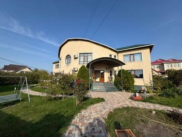 продаются полдом пишпек: Дом, 380 м², 8 комнат, Агентство недвижимости, Евроремонт