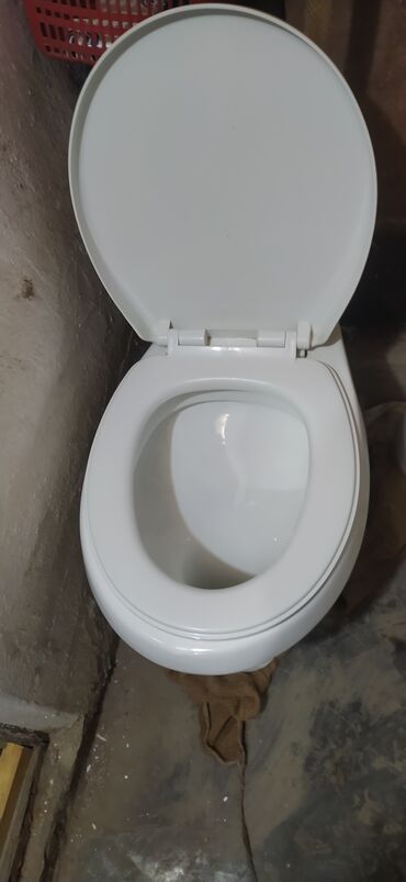 Унитазы: Унитаз Напольный, Б/у, Материал: Фаянс — 8