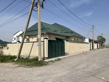 Отели и хостелы: Продаётся действующий хостел + 3 квартиры на одной территории — 3