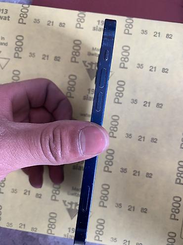 Apple iPhone: IPhone 12, 79 % — 8