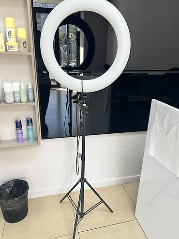 лампа для фотосессии: Кольцевая LED‑лампа PLOKAMA LIVE‑R56 на стойке - Мощность: 70 Вт - — 1