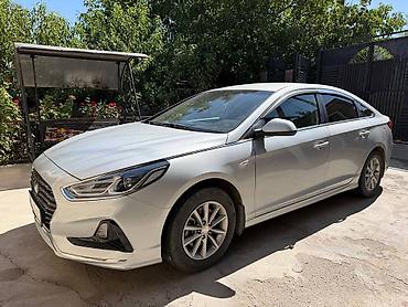 хюндай центр: Hyundai Sonata: 2019 г., 2 л, Механика, Газ, Седан — 4