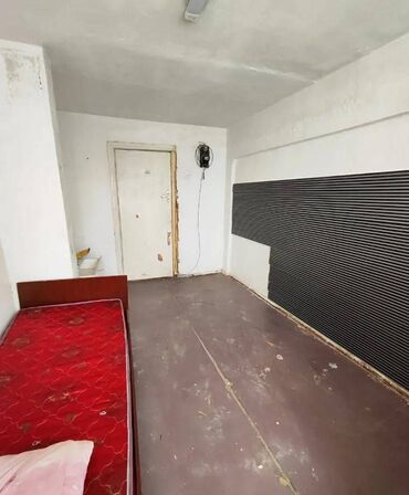 Продажа квартир: 1 комната, 11 м², Общежитие и гостиничного типа, 3 этаж, Старый ремонт