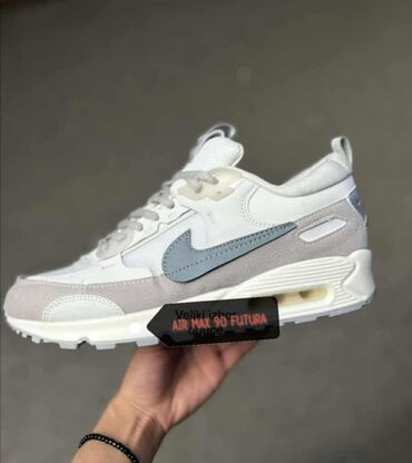 air patike buzz: AIR 90 Future
A Klasa
41-46
Cena 5100 din 🌀