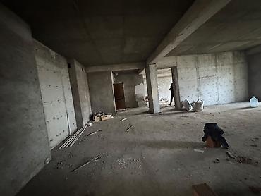 terea satisi: 4 otaqlı, Yeni tikili, 180 kv. m — 3