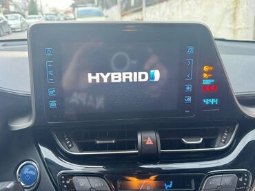Toyota: Toyota C-HR: 1.8 l. | 2018 έ. SUV/4x4 — 10