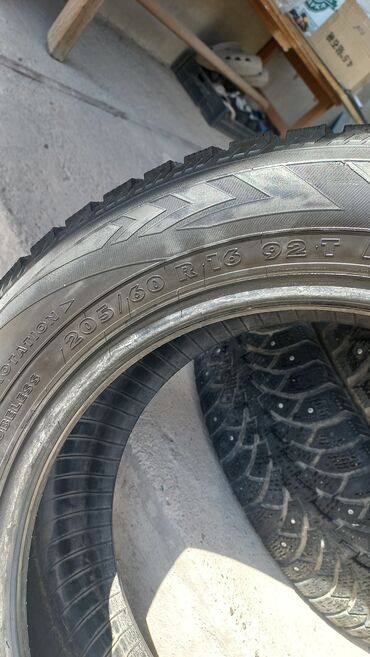 часы в машину: Шиналар 205 / 60 / R 16, Winter stud, Комплект, Жеңил унаалар, Nokian