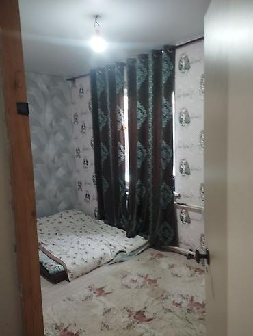 Продажа времянок: Продаю дом в центре сокулуке 3 комнатный участок 3 соток .свет, вода — 3