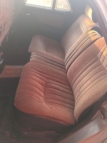 QAZ: QAZ 31105 Volga: 2.4 l | 2004 il 227925 km Sedan — 5