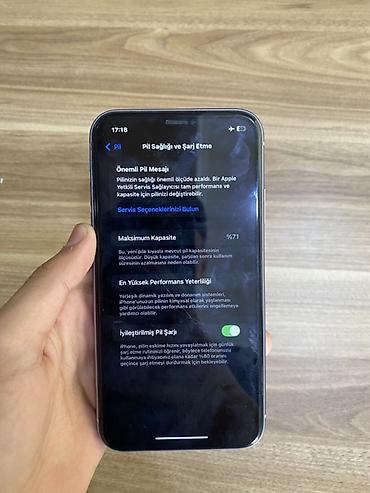 Apple iPhone: IPhone 11 — 10