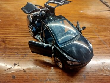 harley davidson fat boy: Tesla model X коллекционная железная машина, новая, двери открываются