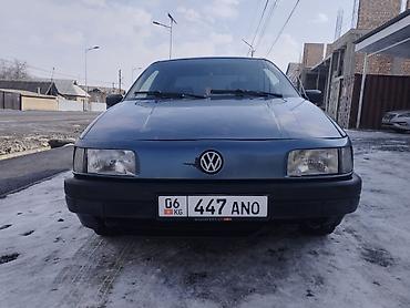 Volkswagen: Volkswagen Passat: 1990 г., 1.8 л, Механика, Бензин, Седан — 3
