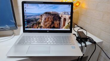 аккумулятор для телефона fly ds123: İşlənmiş HP Pavilion, 15 ", Intel Core i5, 256 GB