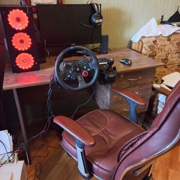 Masaüstü kompüterlər və iş stansiyaları: Dest logitech hamsi cemi 1700 azn
KREDIT VAR — 5