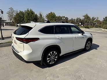 step 2: Toyota Highlander: 2020 г., 2.5 л, Вариатор, Гибрид, Внедорожник — 7