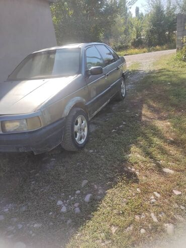 hyundai sonata 1: Volkswagen Passat: 1991 г., 1.8 л, Механика, Бензин, Седан