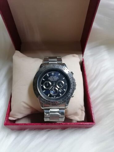 Ručni satovi: Sat ROLEX 
Cena:2600din na lalafo.rs — 29 Ručni satovi: Sat ROLEX 
Cena:2600din — 29