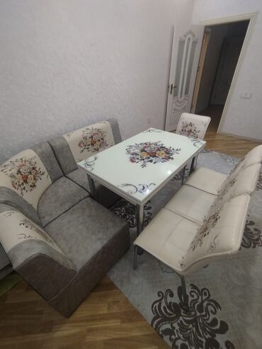 диван стол: Masa desti divanla birlikde satilir 330azn. Unvan lokbatan Nigaz