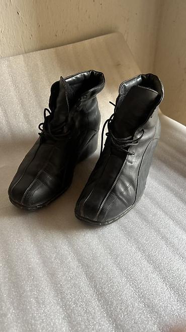 Детская обувь: Набор обуви 1) Детские ботинки осенне‑зимние, черные: - Высокая — 17