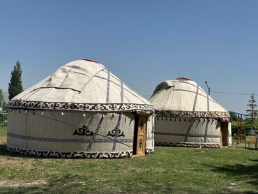 боз үй фото: Боз үйлөрдү ижаралоо, Каркасы Жыгач, 75 баш, Казан, Полу менен, Самоор