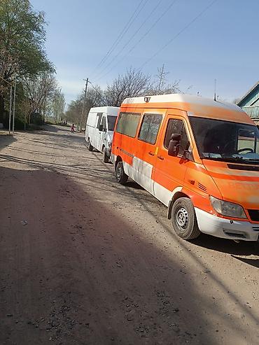 услуги бусика: Грузоперевозки грузовой такси 2 спринтера в любой регион по местности — 1