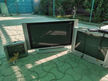 крепление для телевизора на потолок: Продам три рабочих телевизора за вашу цену
район: Новопавловка