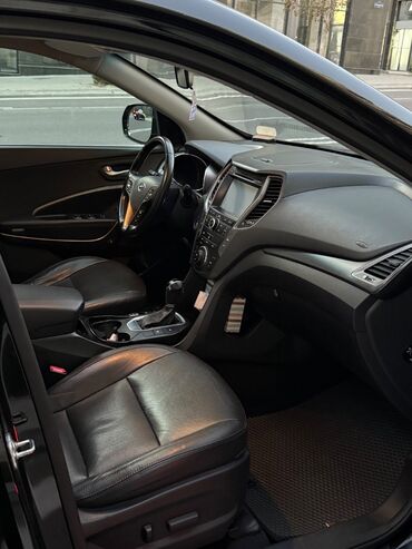 Hyundai: Hyundai Santa Fe: 2.4 l | 2017 il Ofrouder/SUV — 10