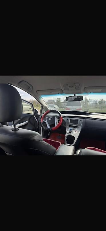 Toyota: Toyota Prius: 2015 г., 1.8 л, Вариатор, Гибрид, Хэтчбэк — 8