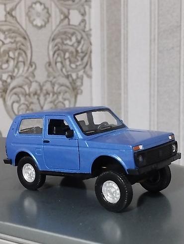 dvd disk: Məhsul: LADA Niva (VAZ-2121) kolleksiya modeli – miniatür avtomobil — 2