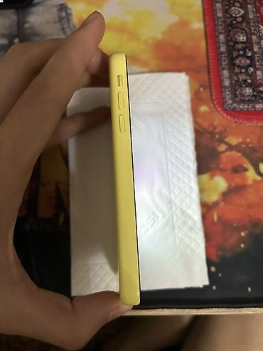 Apple iPhone: IPhone 5c, Желтый — 5