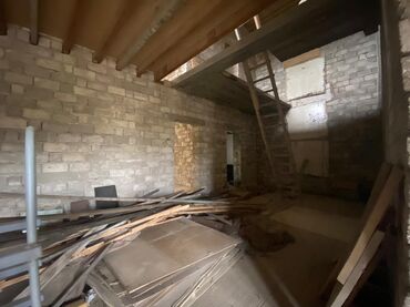 Həyət evləri və villaların satışı: Bine atciliqda ev satilir Satılır: geniş həyət sahəsi olan iki — 7