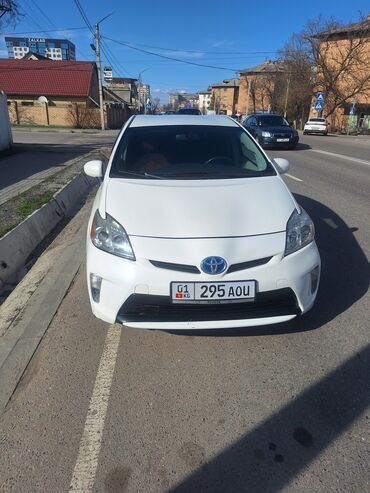 приус 2015: Toyota Prius: 2015 г., 1.8 л, Автомат, Гибрид, Хетчбек