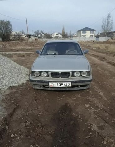 машине тико: BMW 520: 1990 г., 2 л, Механика, Бензин, Седан