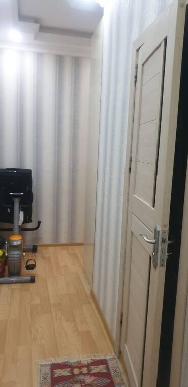 Uzunmüddətli kirayə mənzillər: 9 mkr,Safa storenin binası,17 mərtəbənin,16-cı mərtəbəsində,2 — 6